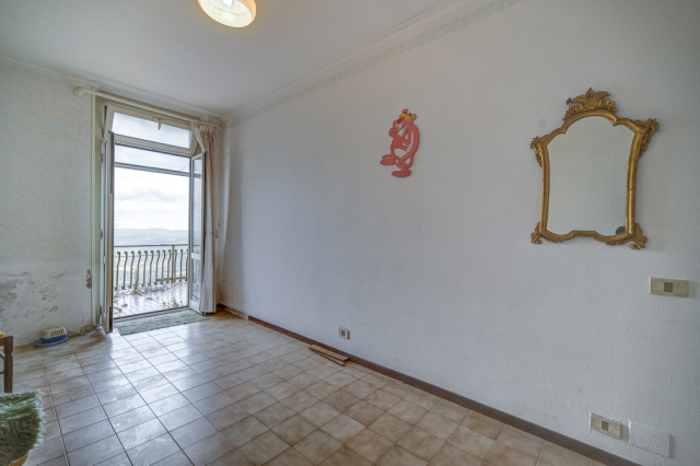Appartamento con terrazzo vista Rocca 28