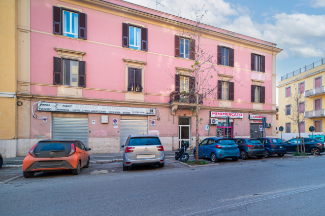 Ampio appartamento centrale: occasione unica 1