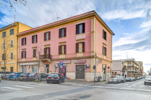 Ampio appartamento centrale: occasione unica 3
