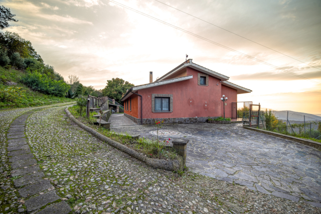 Villa vista mare a pochi minuti da Civitavecchia 2