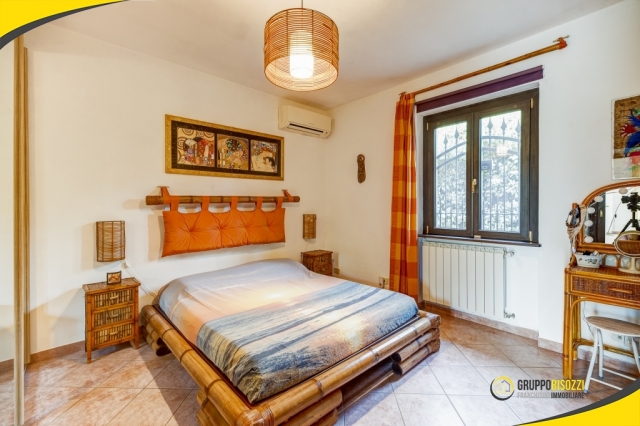 Villa Indipendente con giardino e dependance 20