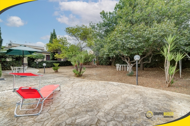 Villa Indipendente con giardino e dependance 28