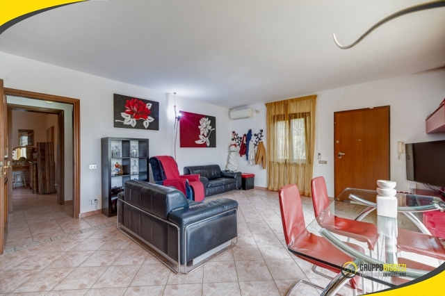 Villa Indipendente con giardino e dependance 7