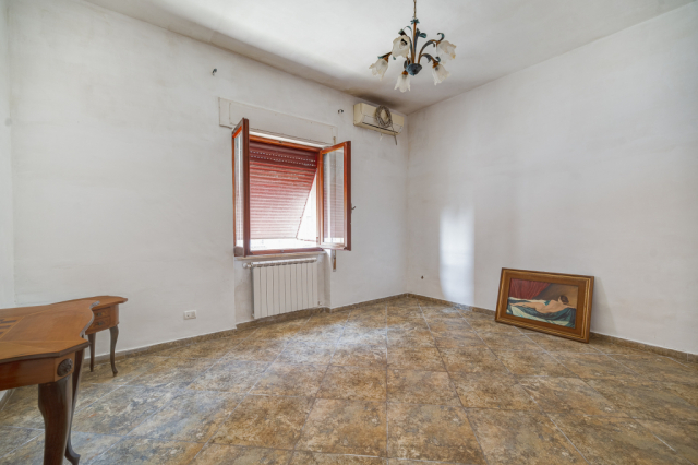 Villa indipendente da ristrutturare 18