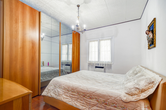 Villa a schiera a San Gordiano con garage 14