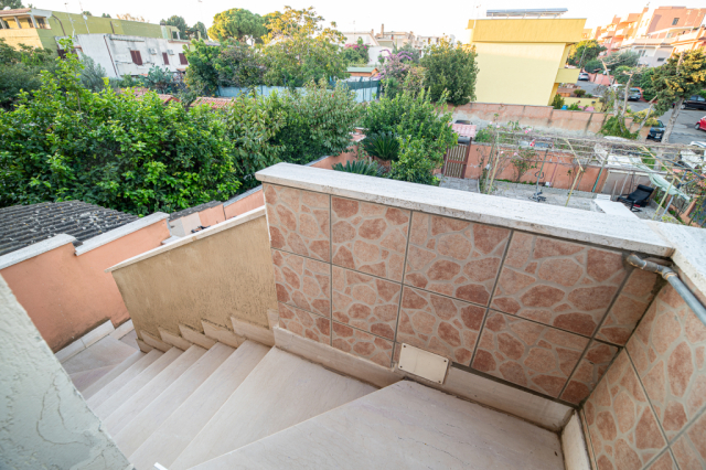 Villa a schiera a San Gordiano con garage 36