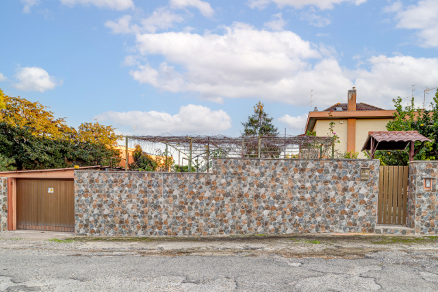 Villa a schiera a San Gordiano con garage 3
