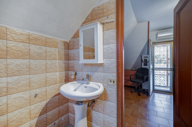 Villa a schiera a San Gordiano con garage 7