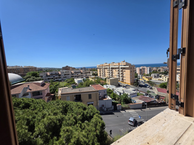 Bilocale Panoramico con Terrazzino Vista Mare 12